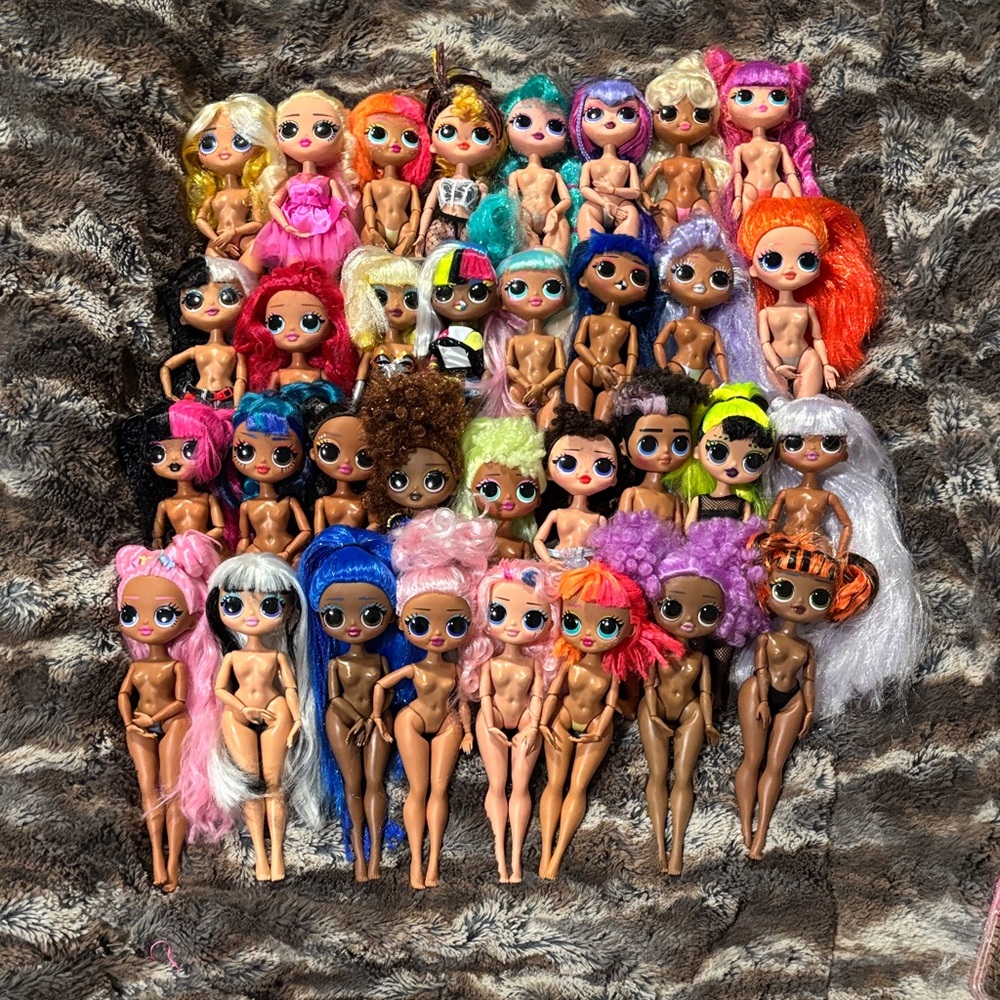 L.O.L. Surprise! Colorful Doll Collection